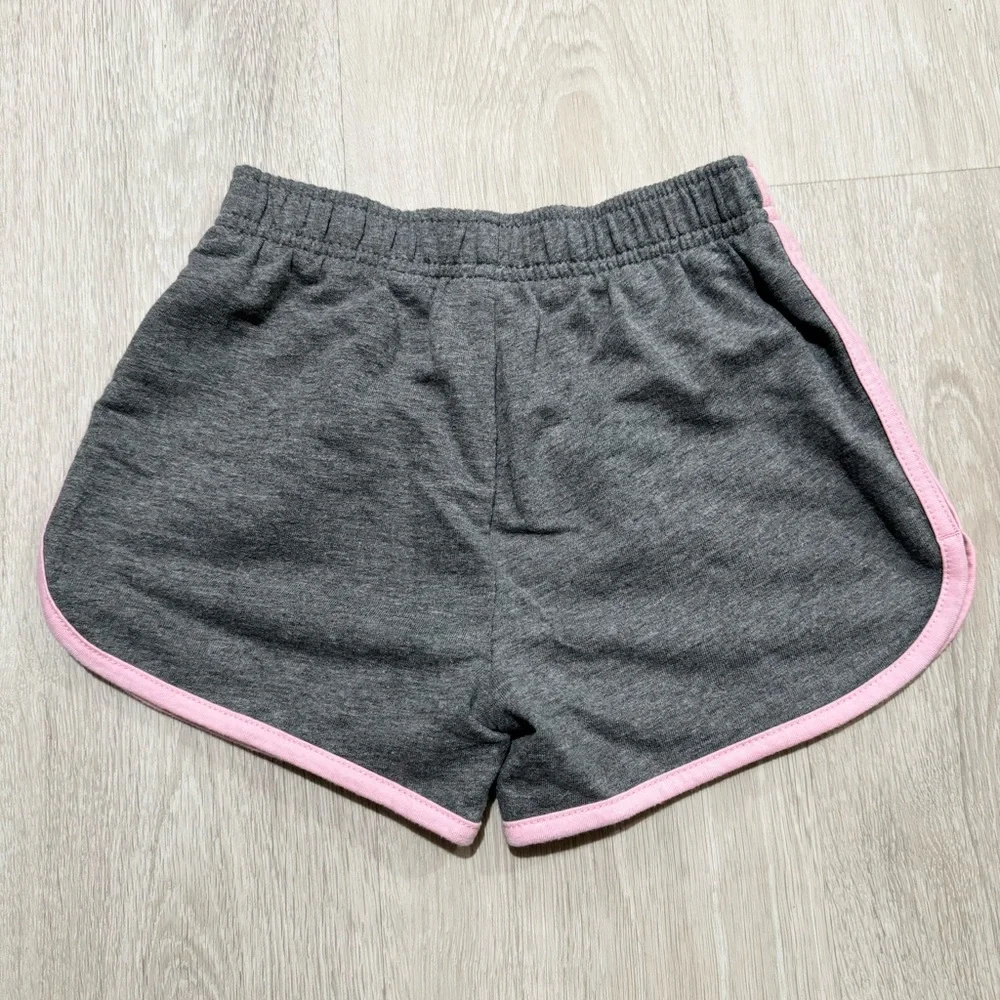 Kids Nike Girls Gray Pink Logo Sweat Shorts Athletic Size S 6